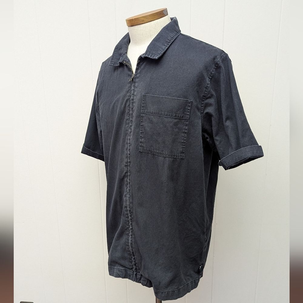 Short Sleeve Black Zip-UP Shirt By Afends Size XL